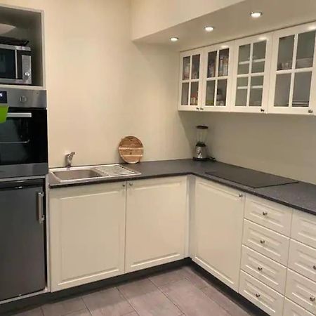Husavik 2 Bedroom Apartment Luaran gambar