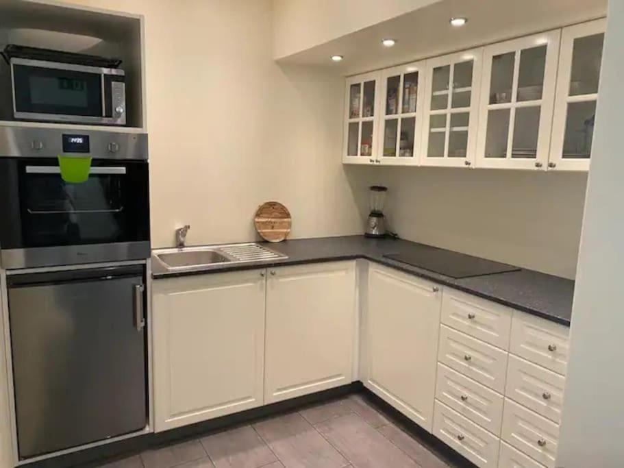 Husavik 2 Bedroom Apartment Luaran gambar
